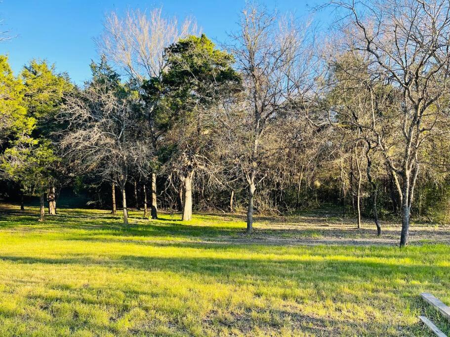 Bastrop Tiny Disc Golf Retreat Exterior foto